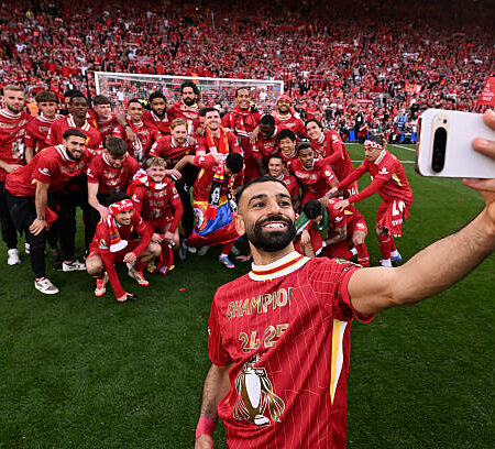 Salah lọt vào top 10 cầu thủ vô địch EPL nhiều nhất