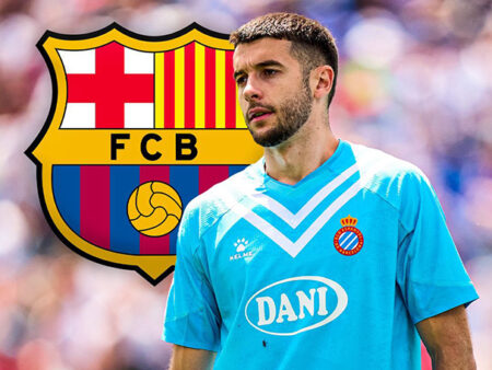 Joan Garcia được Barca trả lương gấp 20 lần